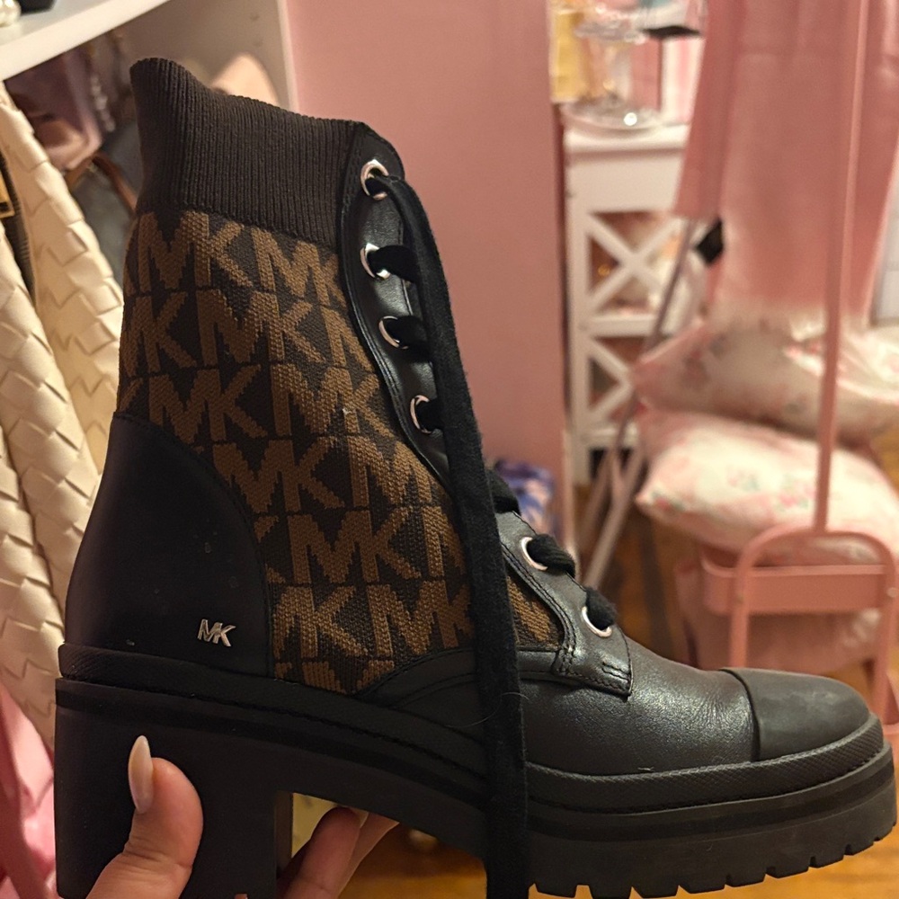 Michael Kors Black and Brown Lace Up Boots